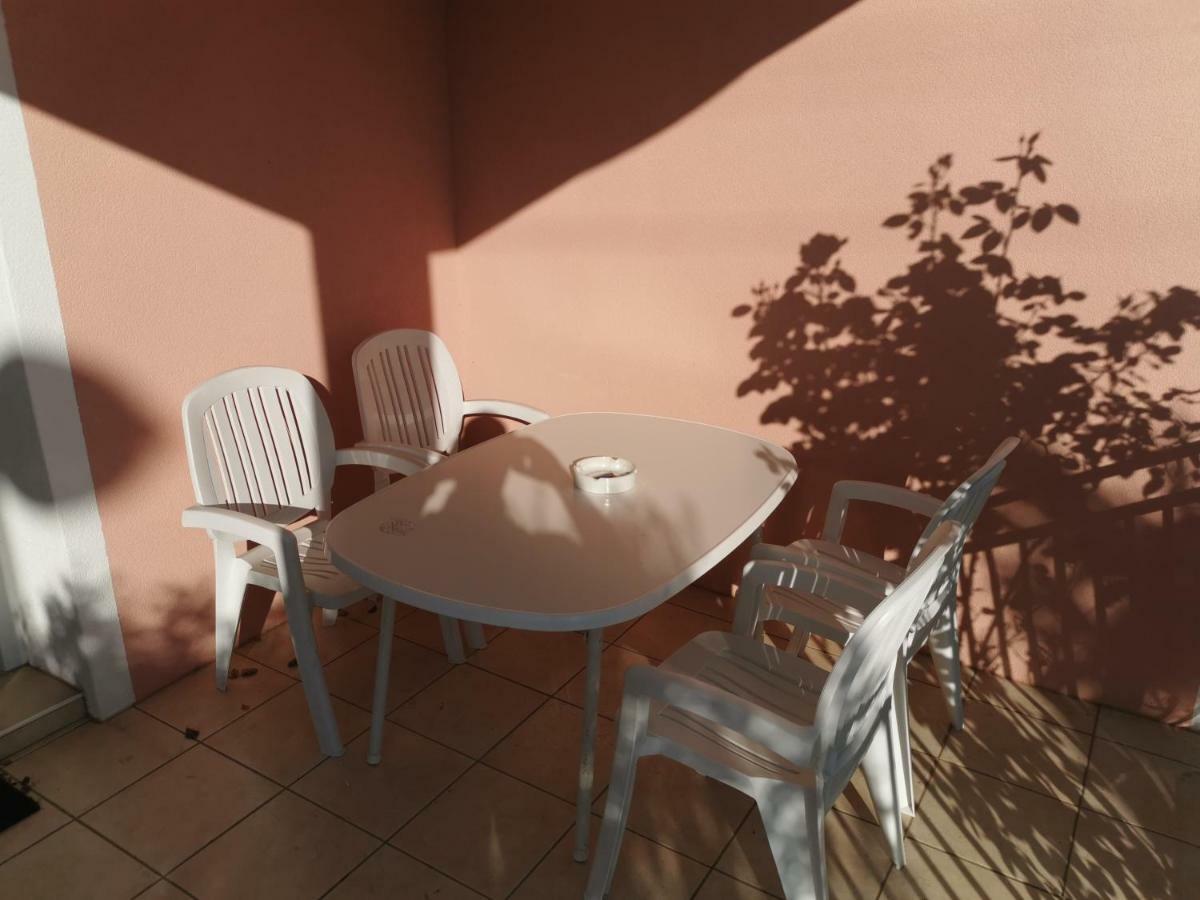 ポレッチBlue Place W. Terraceアパートメント エクステリア 写真
